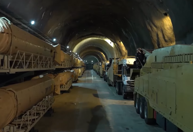 官媒曝光导弹洞库阵地这一亮点令人意外美快撤出海峡军舰