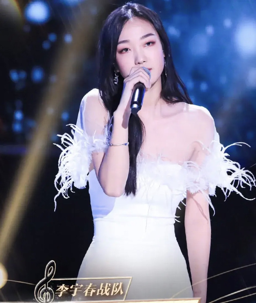 《好声音2020》最有可能夺冠的竟然不是单依纯,而是她?_腾讯新闻