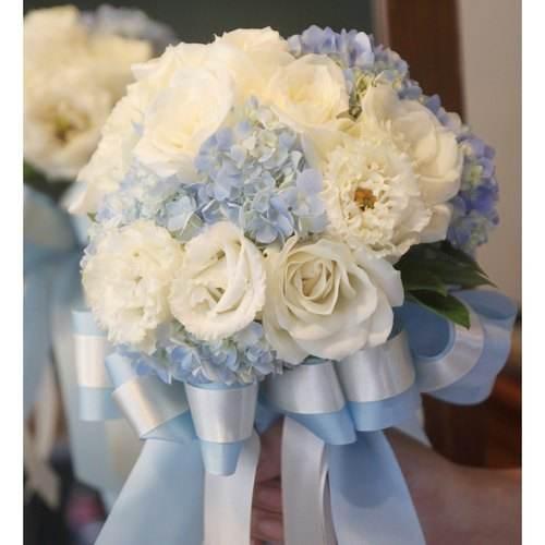 迪奥戈|男子花42万举办婚礼，仪式上对着镜子和自己结婚