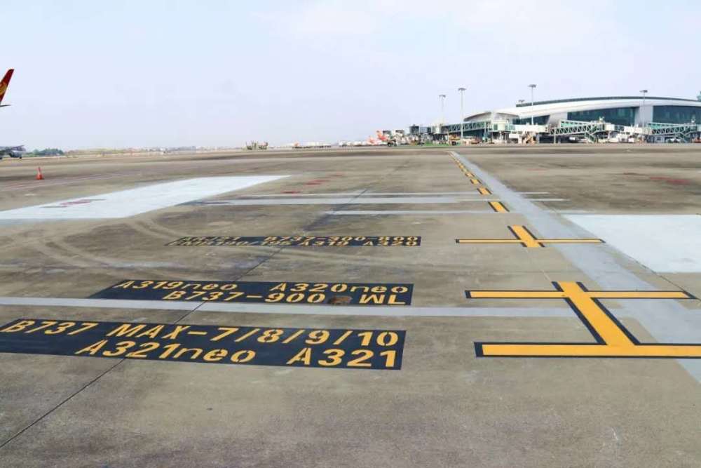 白云机场标准机位275个,全国第三