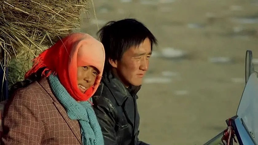 王全安《图雅的婚事》:草原荒漠化的背后,是普通人的生存困境