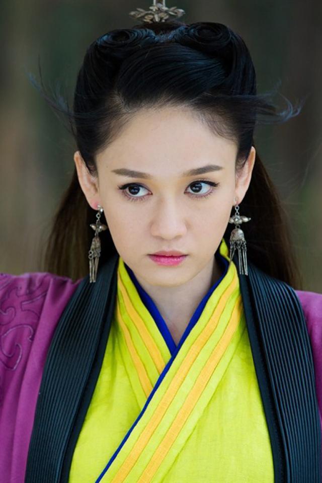 天龙八部里有个小人物,段延庆的徒弟追魂仗谭青,书中还来不及写他欠下