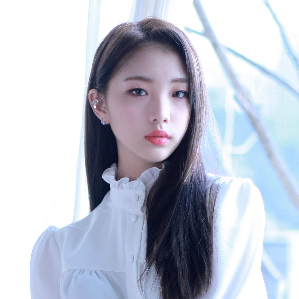 公园少女姜莱娜作为韩国女子演唱组合一员,也将于2021年,正式成为成年