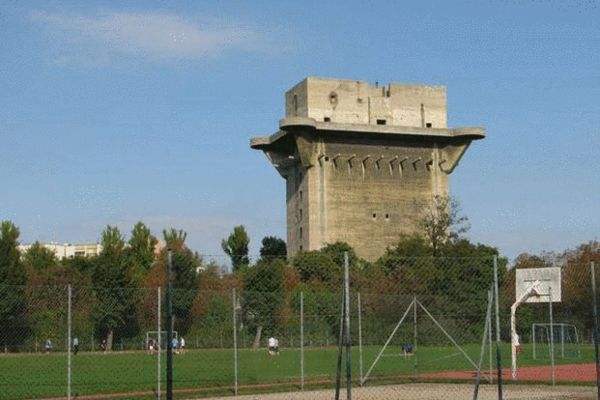 二战时,德国的防空神器坚不可摧,由于难以摧毁保留至今_腾讯新闻