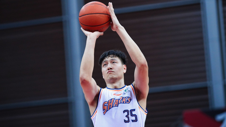 出场时间,根本不可能是即时战斗力,造成的结果是宗赞,王潼去打五号位