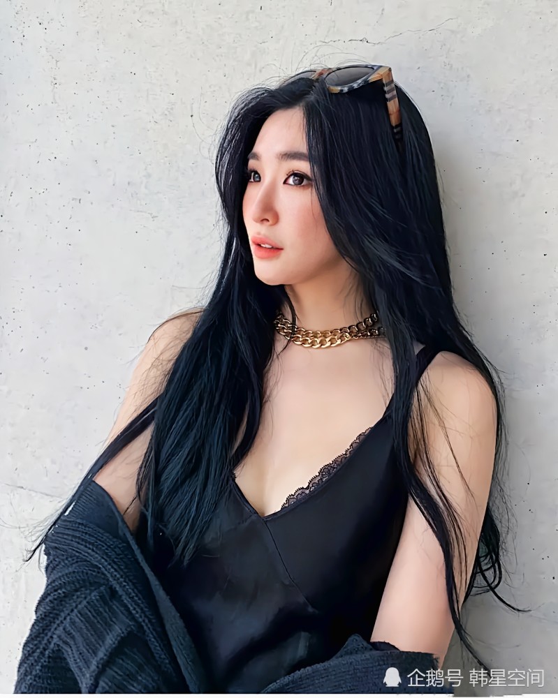 黄美英接受采访,少女时代虽然解散,但随时合体与队友几乎天天见面似