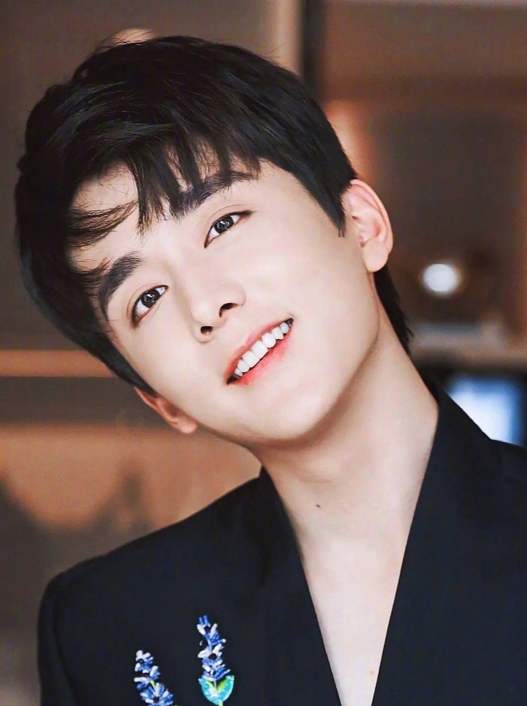 《以家人之名》后,张新成又一情感剧来袭,搭档古装女神梁洁