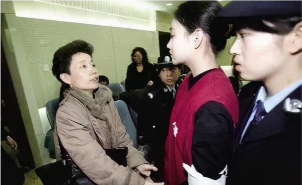 2007年5月14日,张笑专门到亚运村汽车销售市场为杨凌晨预订了一辆价值