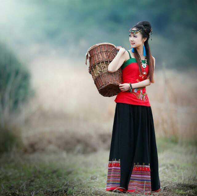 湘西是背篓的故乡!湘西苗家土家人为什么喜欢背背篓呢?