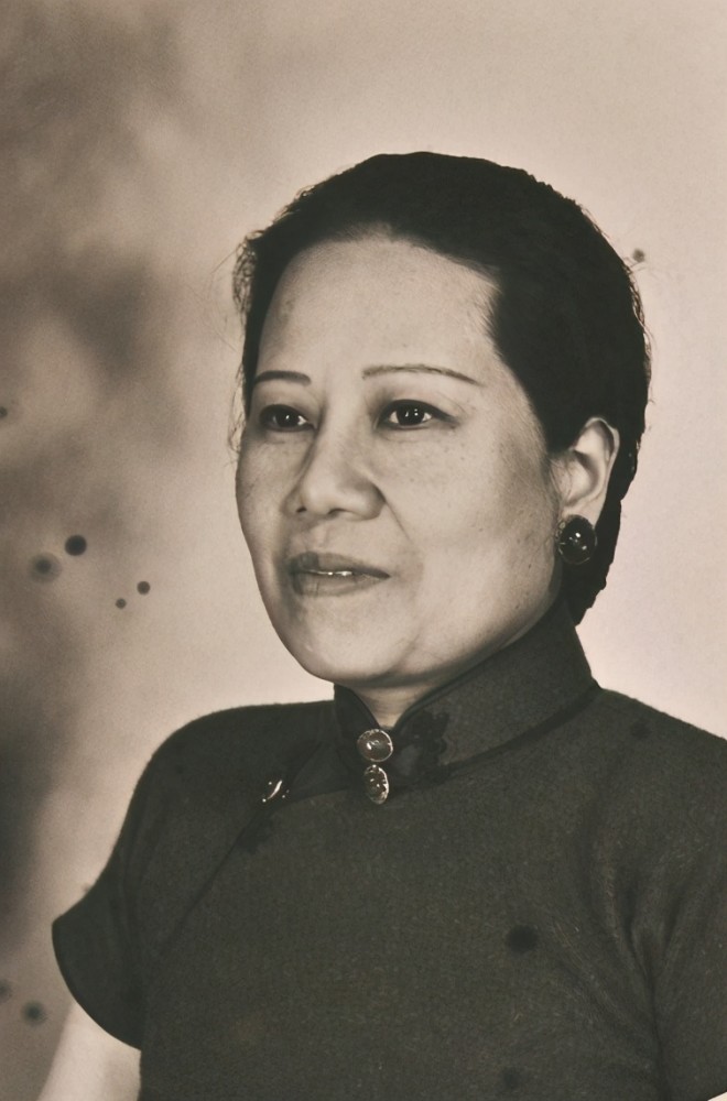 她是中国第一位出国留学的女性,分别促成两个妹妹成为民国第一夫人!