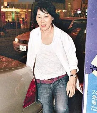 她因陈百强入行给王菲带孩子捧火陈奕迅自己却为何这么惨