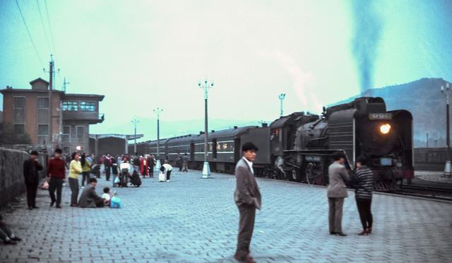 老照片:1994年的吉林通化,记忆中的北国山城|辽宁|通化|吉林|山城
