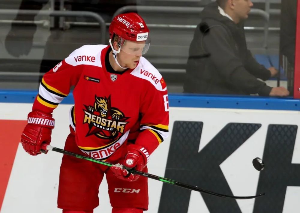 专访欣卡鲁克科瓦廖夫是儿时偶像很满意目前球队的战术风格