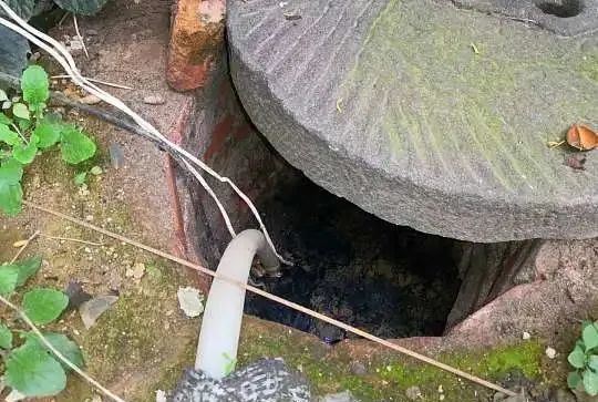 商州多户村民家中水井地下室全进了臭水这到底是怎么回事