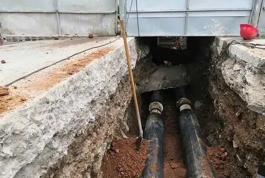 商州多户村民家中水井地下室全进了臭水这到底是怎么回事