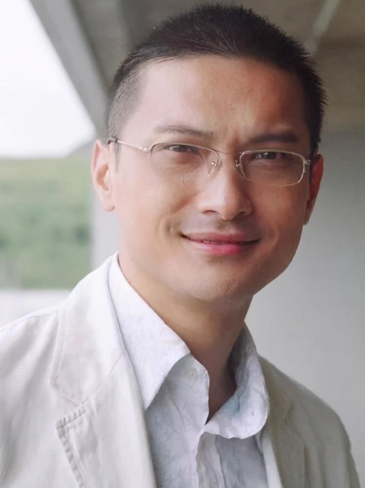 陈锦鸿为自闭症儿子放弃演戏戏里戏外都是好男人