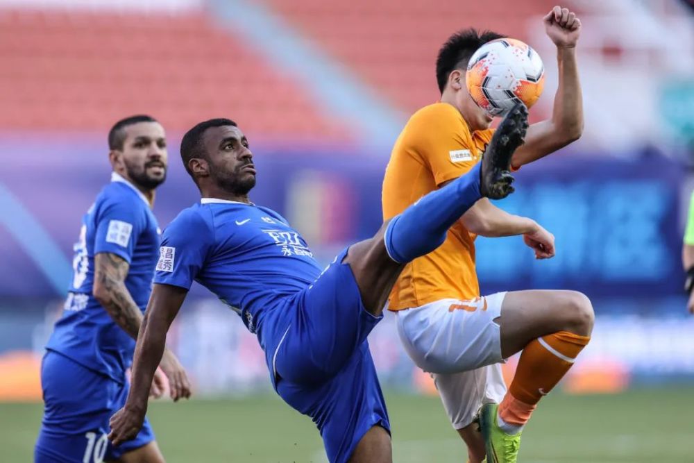 侃球吧不求酣畅淋漓只求死拼到底