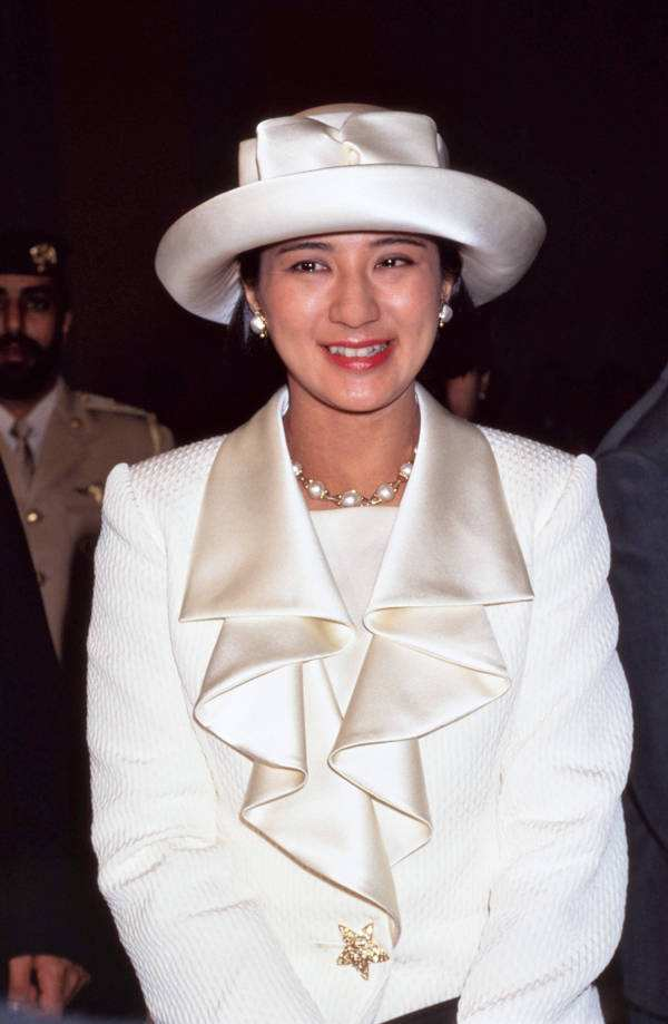 德仁皇后雅子自然老去的样子太美了,这组老照片足以见证