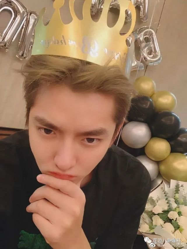 吴亦凡三十岁生日零祝福陈立农像极了教导主任黄晓明又要水奖