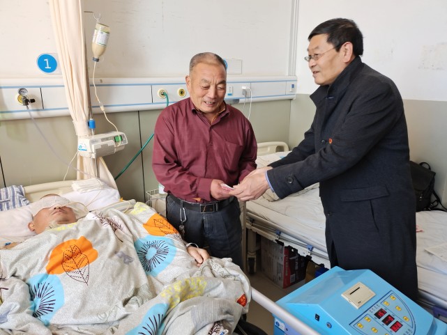 善心|爱心人士及组织救助中牟脑干出血患者魏建民