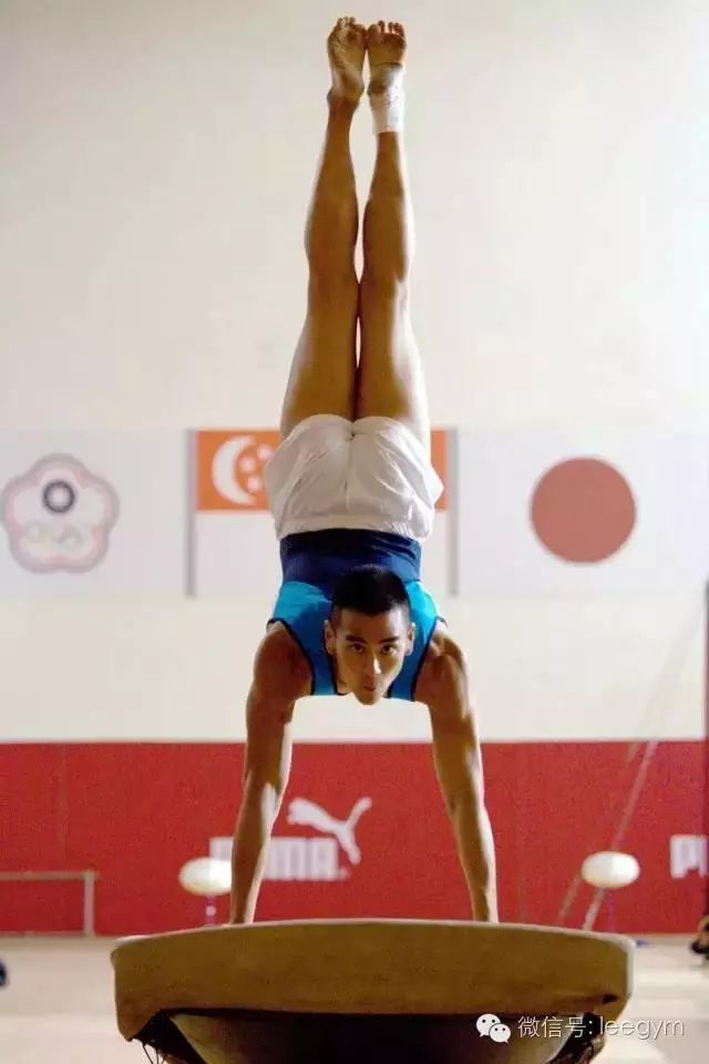 从胖子到男神34岁的彭于晏让我感到脸红