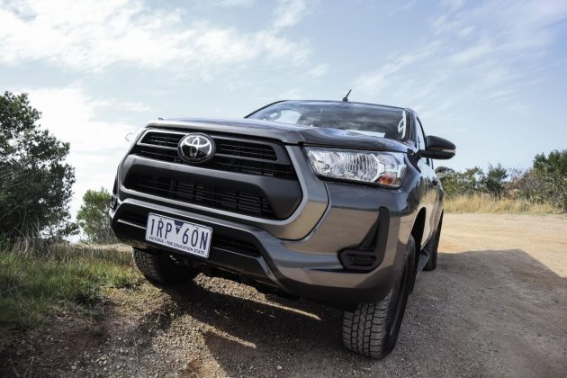 2020年丰田hiluxsr42拥有最原始的不老车身