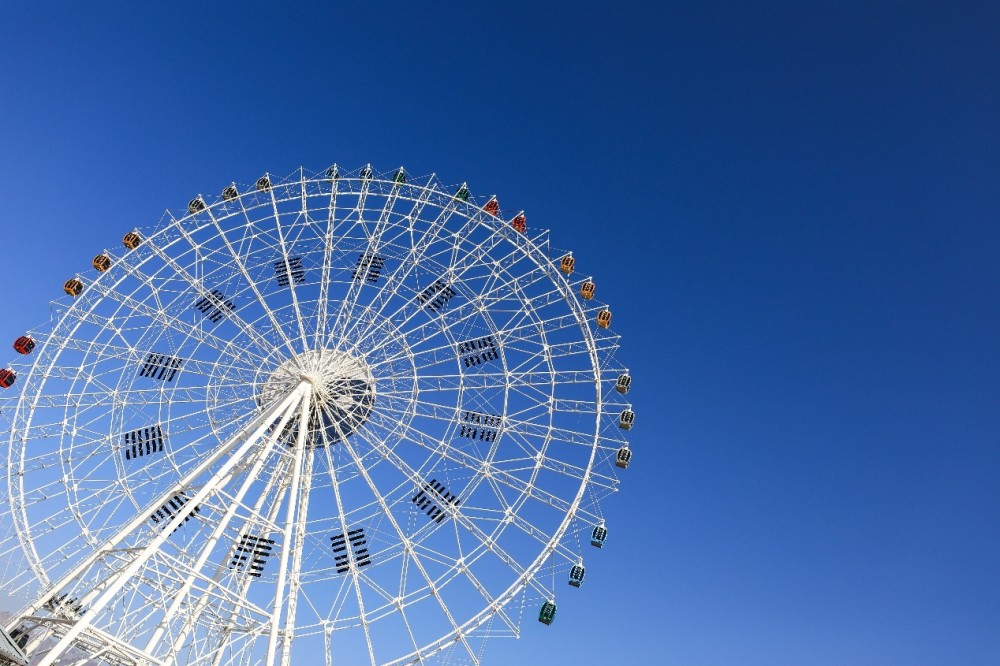 自驾宝马x3来到千里之外的桃花源新疆特克斯八卦城