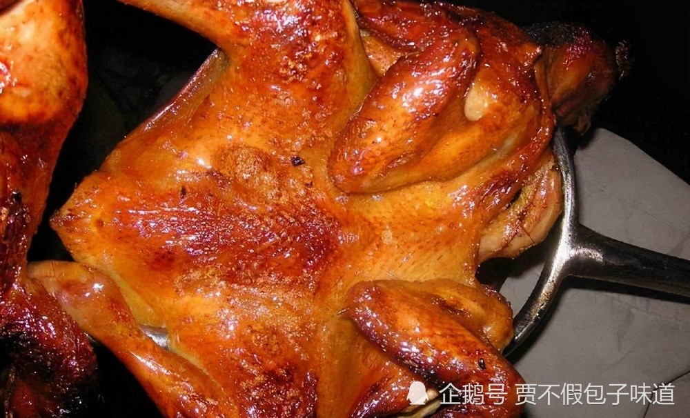 迎仙板鸡迎仙板鸡用当地土公鸡为原料,先腌后晾.