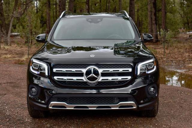 奔驰终于"妥协了"!大7座suv从30多万跌至23万多,还要啥汉兰达?