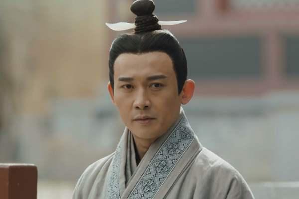 从底层的商人到一国之相,吕不韦是怎么成功转型的?