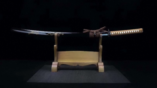 导读:在中国人民革命军事博物馆里边,陈列着一把名叫虎彻的武士刀