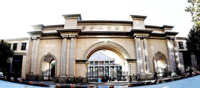 鄭州科技學院:播音與主持藝術北京吉利學院:表演上海立達學院:播音與