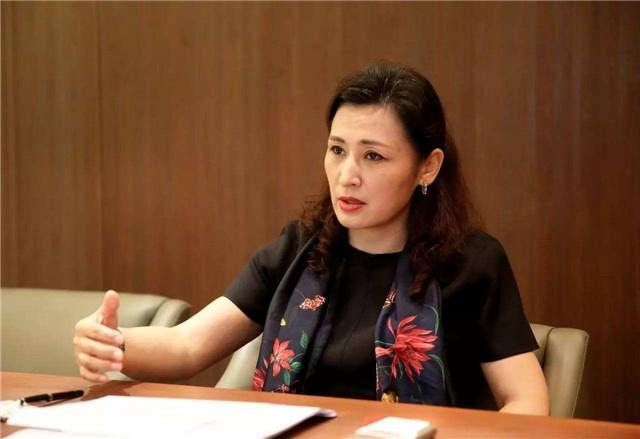 汕头大学现任女校长,被誉为"最美大学女校长",她因何受人喜爱?
