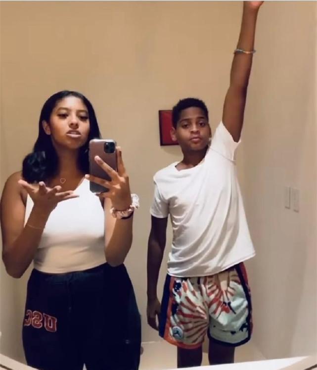 科比17岁大女儿身材走样身高已达1米8身材壮硕爱排球不爱篮球