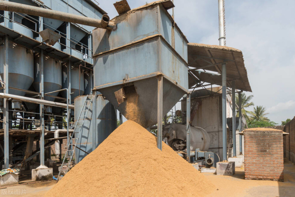 农村碾米厂免费帮农民碾米,不要加工费要米糠,他们怎么挣钱?