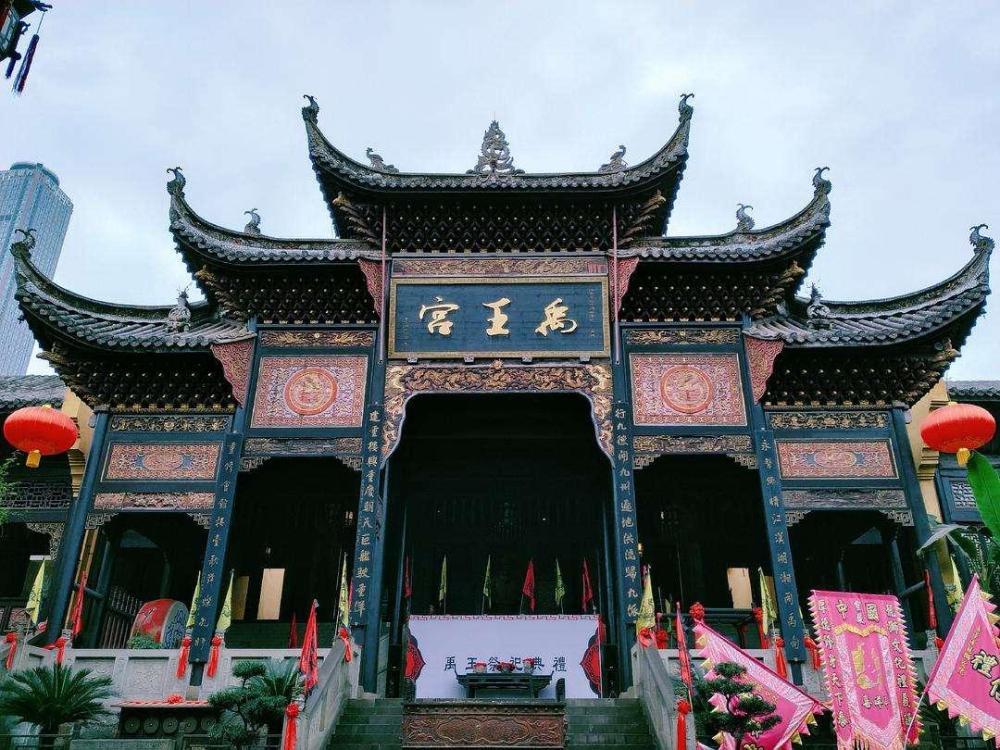 中国现存位于山峰顶端规模最大的道教宫观,门票仅收5块钱