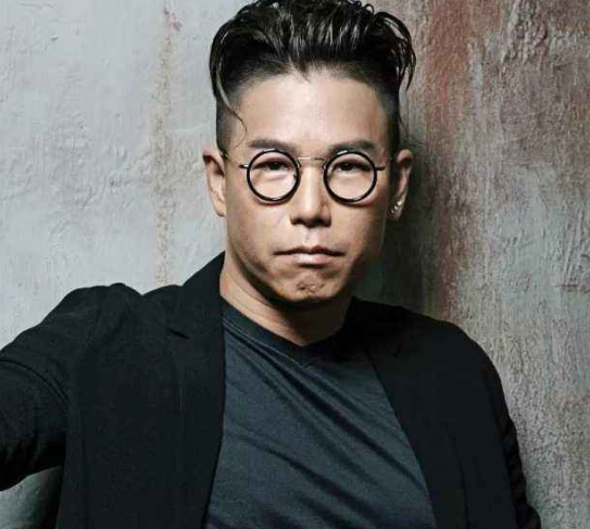 朱永棠在古惑仔电影中饰演焦皮在第一部电影中,死得很早,戏份也没有