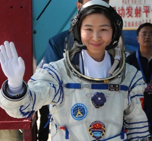 中国首位女宇航员刘洋,为何落地后音讯全无?现状看了没人不羡慕