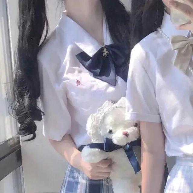 闺蜜头像丨最大的问题不是长大而是遗忘