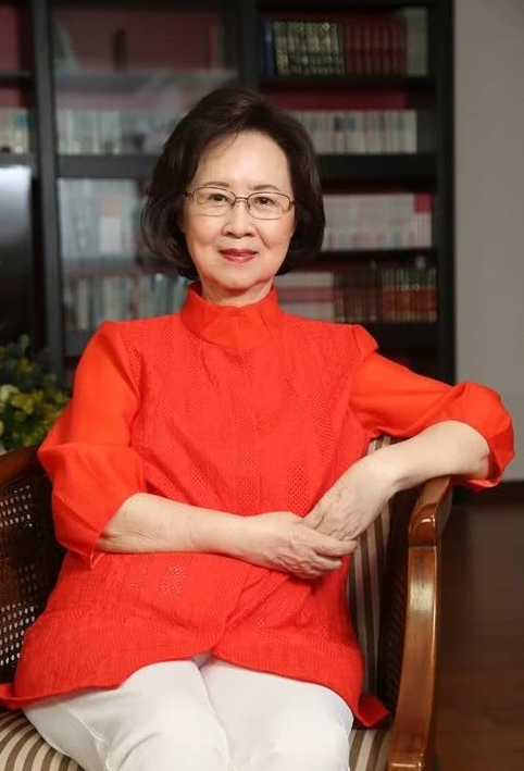 琼瑶御用刘立立一屋两妻生活了45年一生像是琼瑶剧悲剧开场完美结局