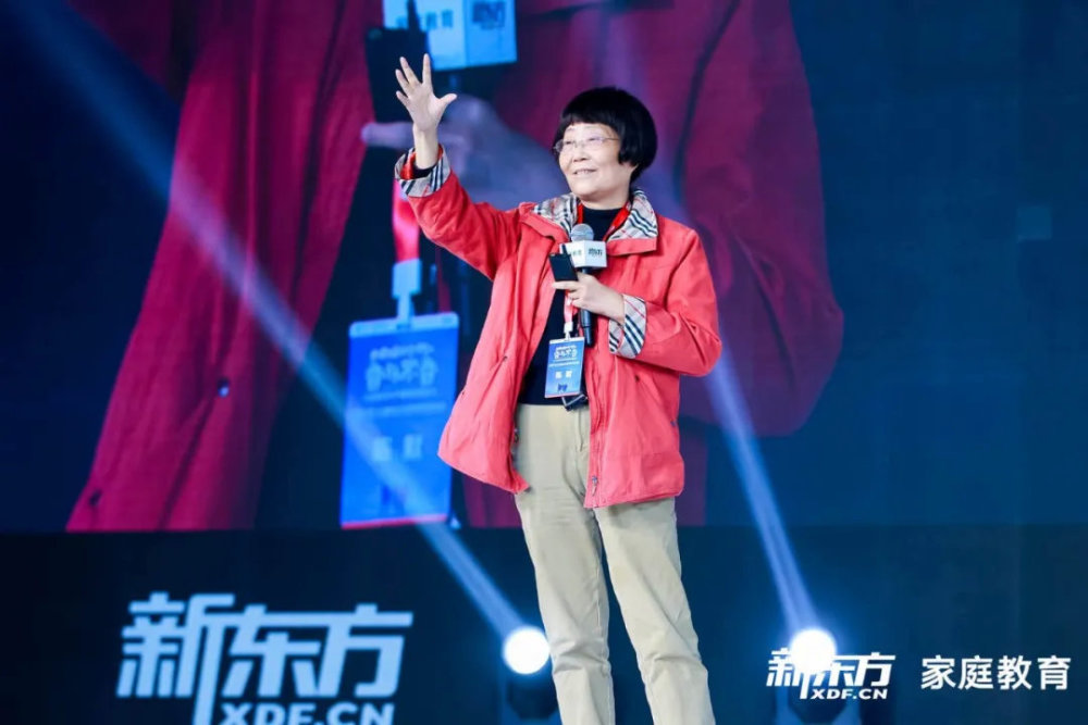 心理专家陈默母亲情绪越稳定家庭就越和谐
