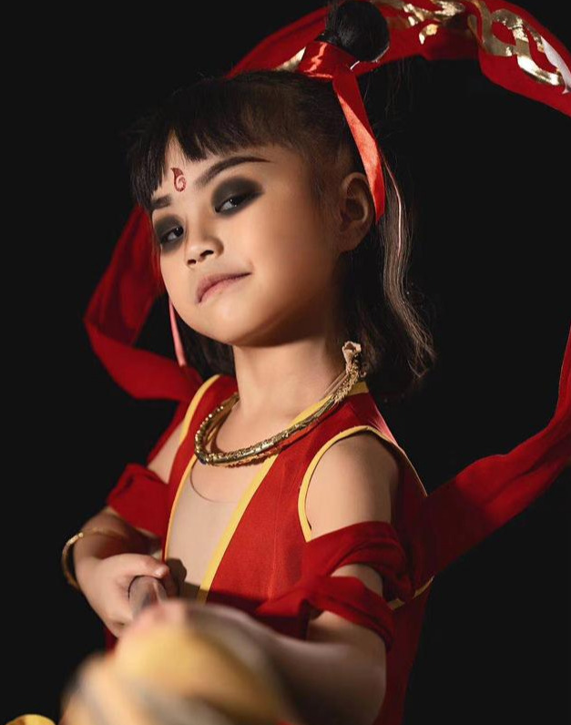 7岁男孩模仿哪吒火了经典动作神还原网友本色出演