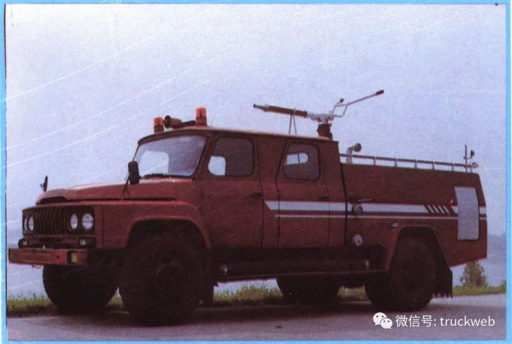 119消防宣传日老东风老解放老黄河的消防车照片再来一波