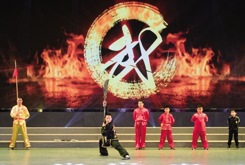 该拳法拜孙悟空为祖师动作如猴却不是猴拳近身搏斗用它最好