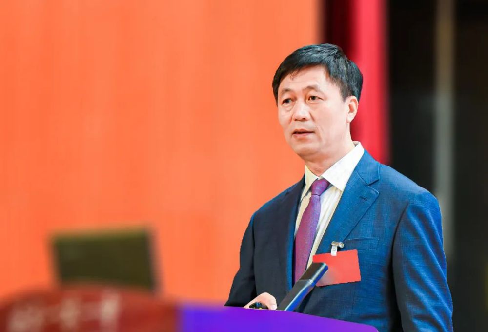 陆云泉:强基计划背景下的中学拔尖人才培养要抓机制和平台