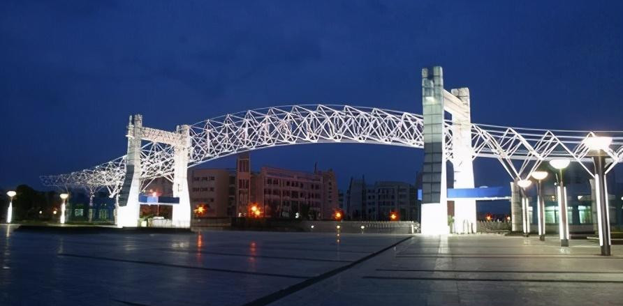 高考成绩不高,想进电力系统工作,这3所院校是不错的选择