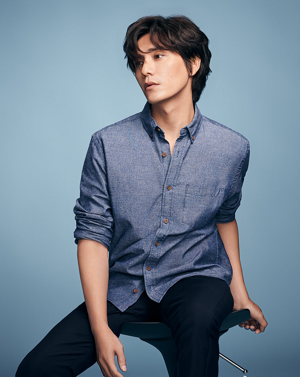 很多人看到最近的陈坤都感叹岁月无情,在别人脸上都是杀猪刀效果,在