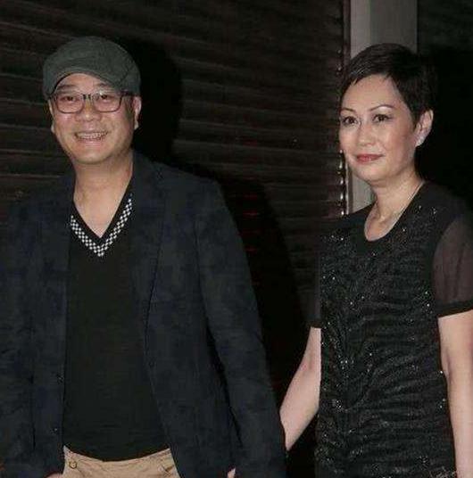 欧阳震华为何结婚24年无儿无女却心甘情愿看看老婆是谁就懂了