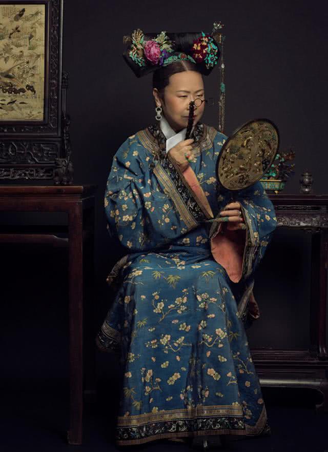 她们穿的都是真实的清朝女装彩色照片告诉你清朝女服到底有多美