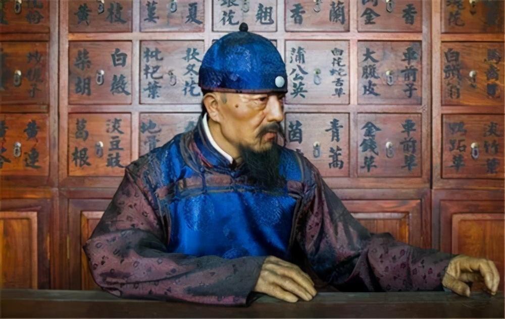 姓氏,而他,正是清太祖努尔哈赤第六子塔拜之后代,其祖先世袭清朝御医